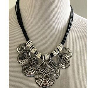 St. Thomas Southwest Style Silver Tone & Black Statement Boho Necklace NWOT